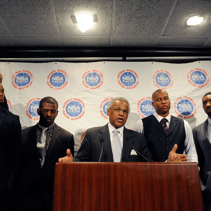 NEW YORK, NY - OCTOBER 20: Billy Hunter (C), Executive Director of the National Basketball Players Association, and Derek Fisher (L), President of the National Basketball Players Association speak at a press conference after NBA labor negotiations at Sheraton New York Hotel & Towers on October 20, 2011 in New York City. Hunter announced that talks have broken down and no further meetings are scheduled. (Photo by Patrick McDermott/Getty Images)