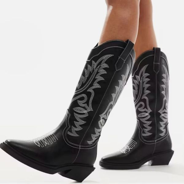 ASOS DESIGN Wide Fit Camden Flat Western Boots