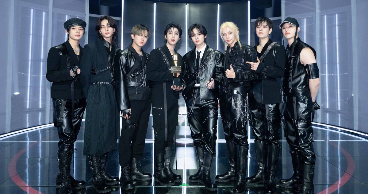 Russian Photographer Jailed for Writing Gay K-Pop Fan Fiction
