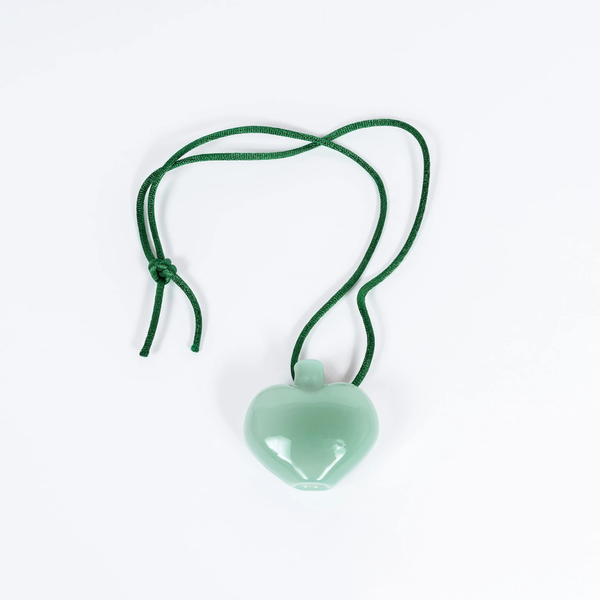 Flower by Edie Parker Heart One-Hitter Necklace