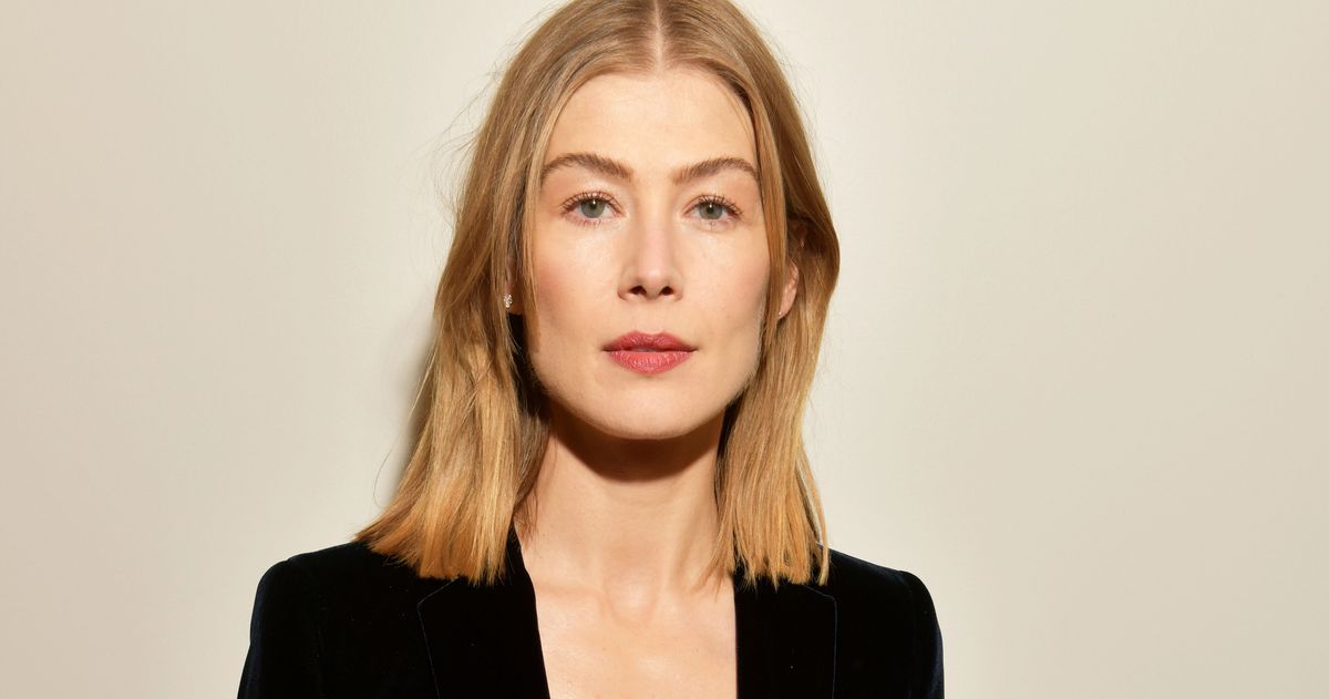 Rosamund Pike Cast in Amazon’s ‘Wheel of Time’ Adaptation