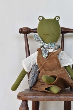 Woolgrass Farm Fern the Frog doll
