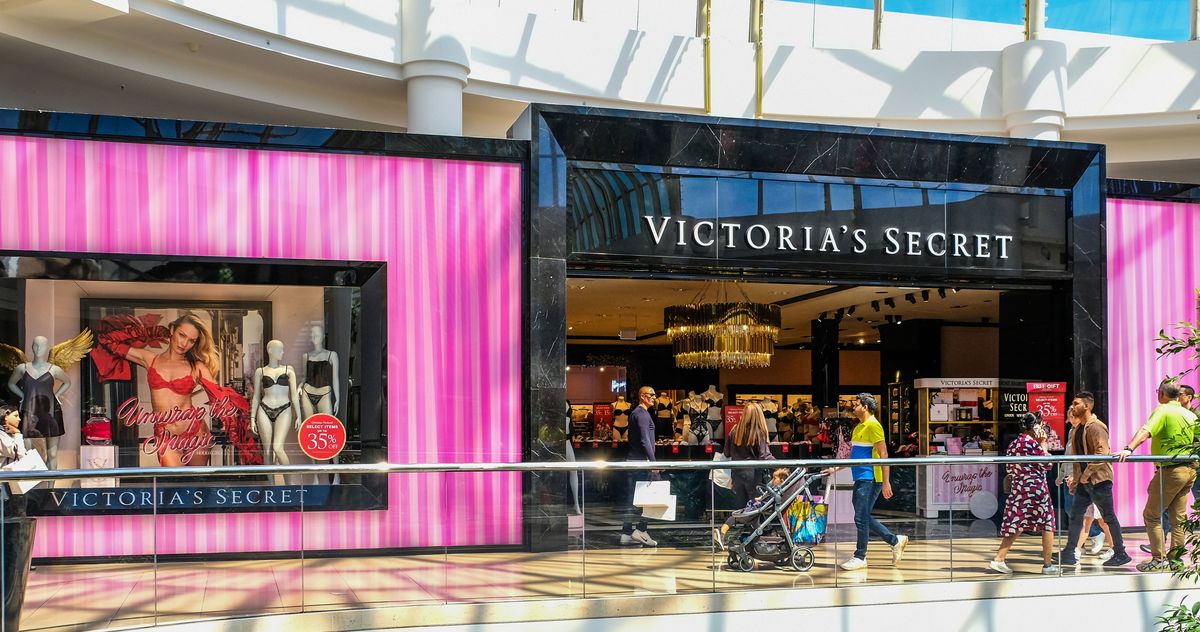 Something Is Amiss on Victoria’s Secret’s Website