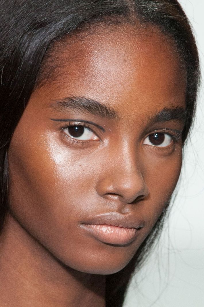 5 Backstage Beauty Lessons From London Fashion Week