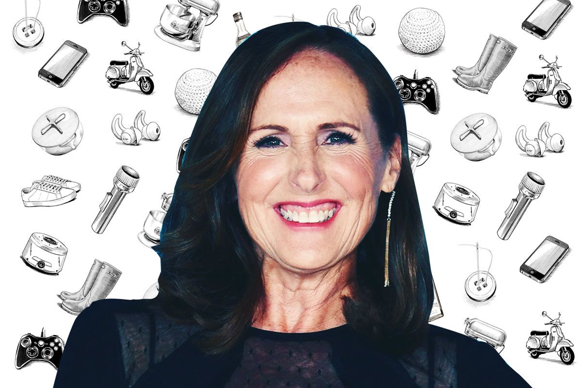 https://pyxis.nymag.com/v1/imgs/789/5e5/ee91c3af3e544f1695393cbe8733b3274a-10-molly-shannon-WICLW-NEW.jpg