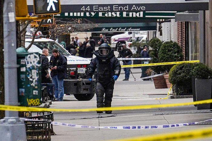 NYPD Searches Car Believed To Have Been Used By Alleged Bomb Throwers