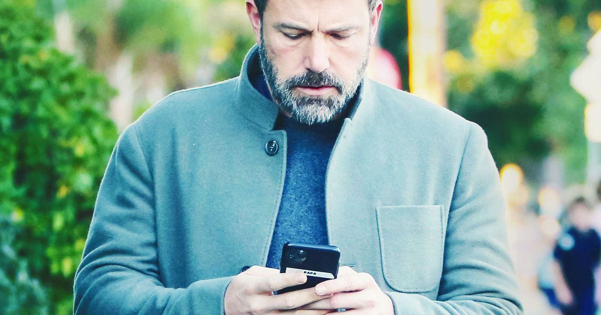 Some Suggestions for Ben Affleck’s Dating Profile