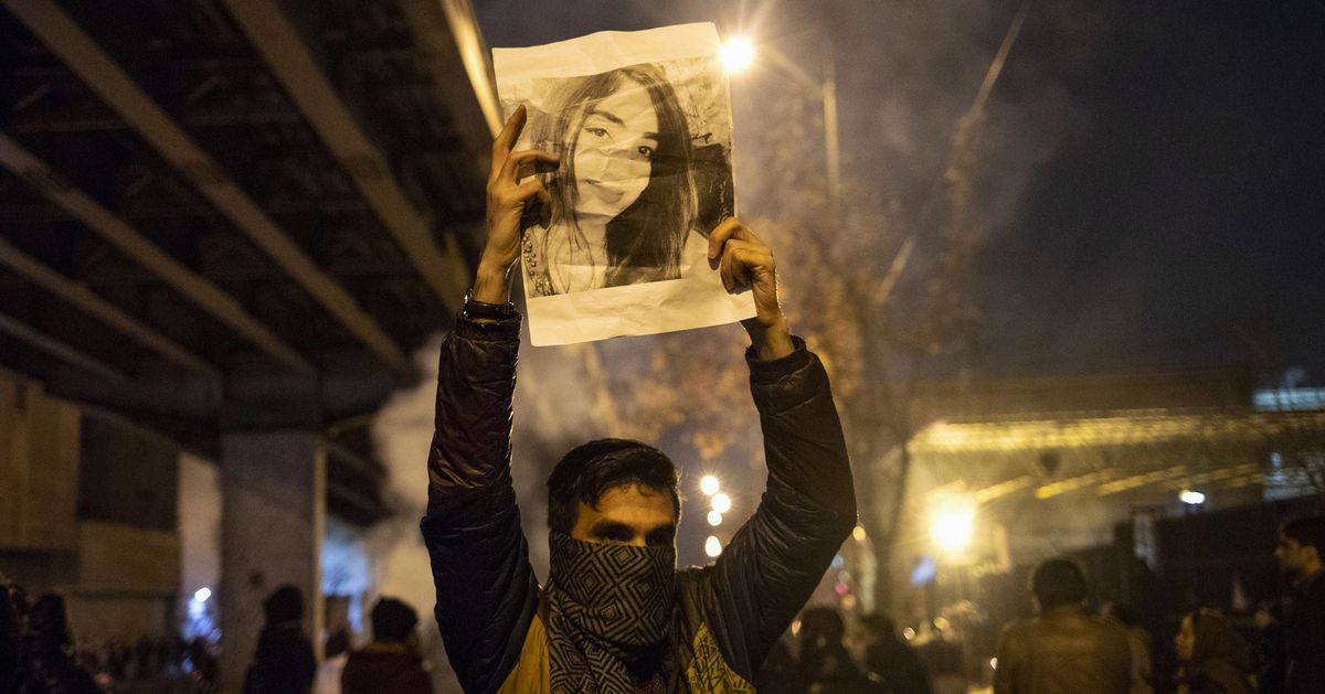 Iran Makes Arrests In Downing of Ukrainian Jet