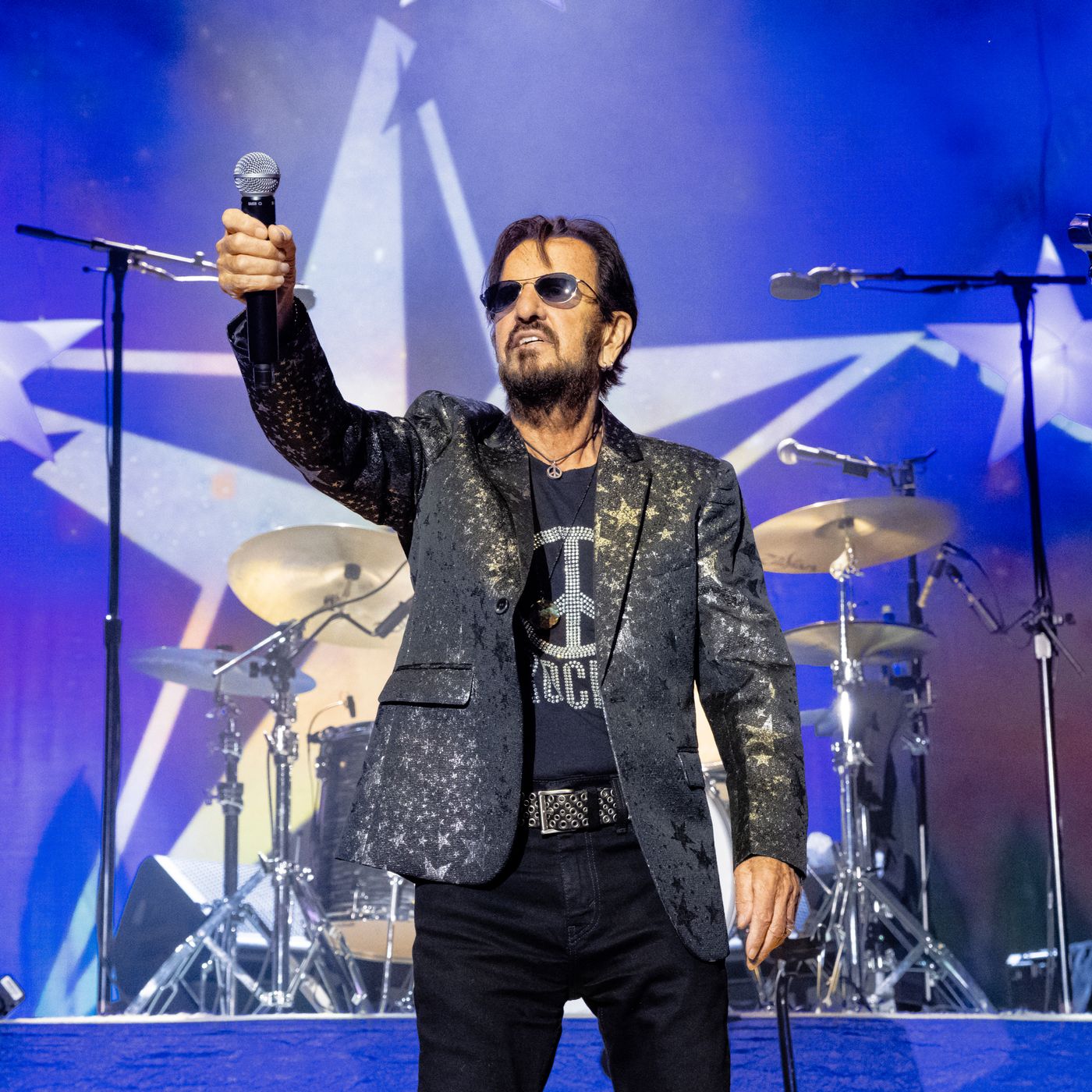 Act Natural, Ringo Is Back in Queens