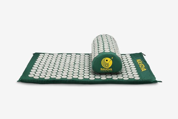 Nayoya Back and Neck Pain Relief Acupressure Mat and Pillow Set