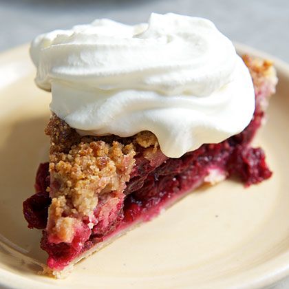 CRUST: 3.5
"It looks like almost more of a crumble."
FILLING: 3
"I'm pretty sure it's made with dried cherries; I guess this time of year, I was expecting fresh. I'm a little disappointed."
COMFORT FACTOR: 3
"It's serviceable."
TOTAL POINTS: 9.5