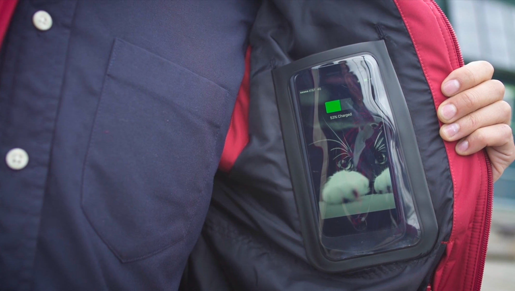 These clothes can wirelessly charge your phone