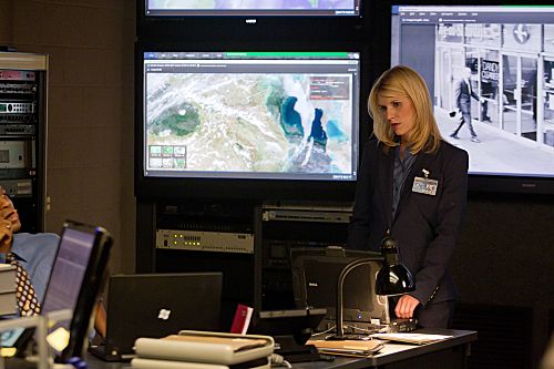 Claire Danes as Carrie Mathison in Homeland (episode 4) - Photo: Kent Smith/SHOWTIME - Photo ID: homeland_103_1036