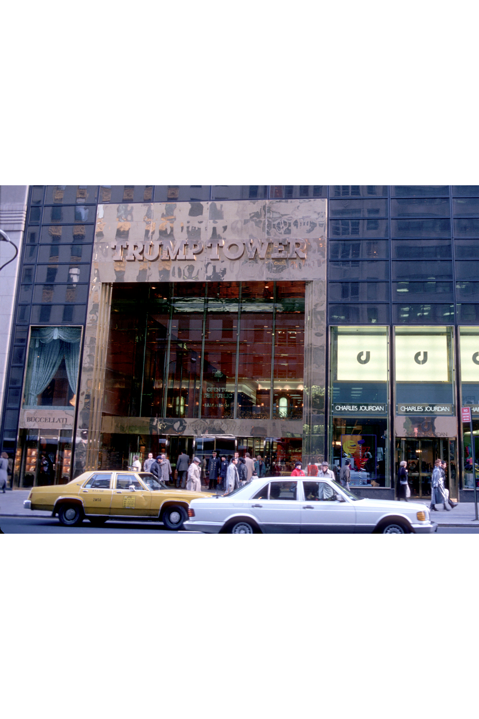 The finished building, with Charles Jourdan as retail tenant, 1990.
