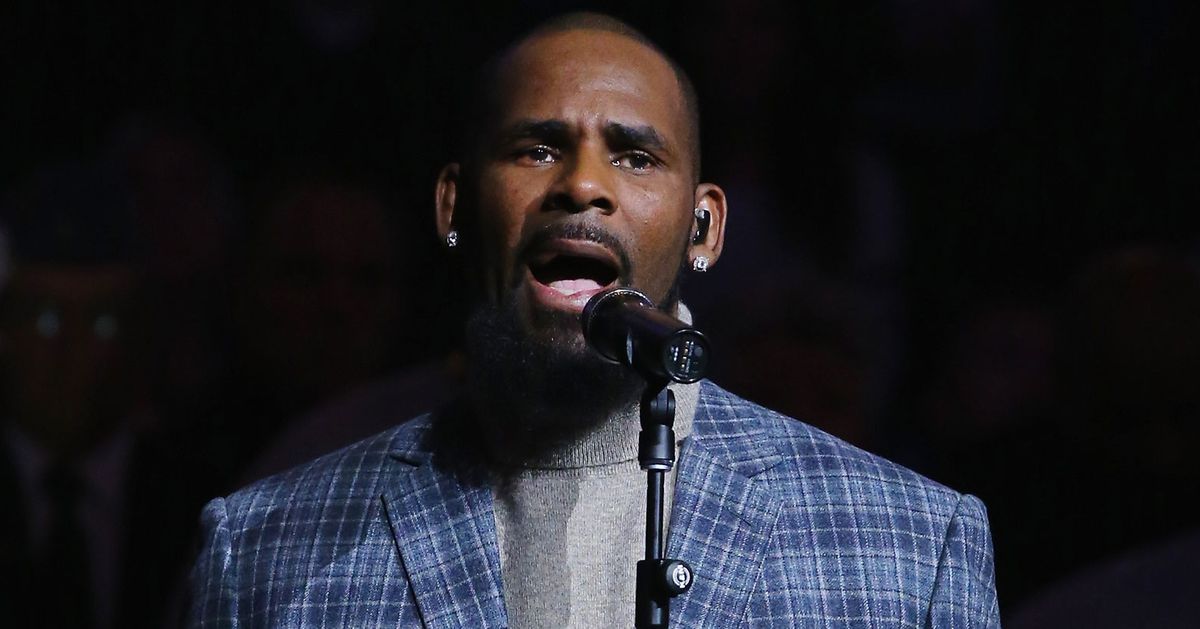 R Kelly Accused Of Holding Women ‘prisoner In A ‘cult