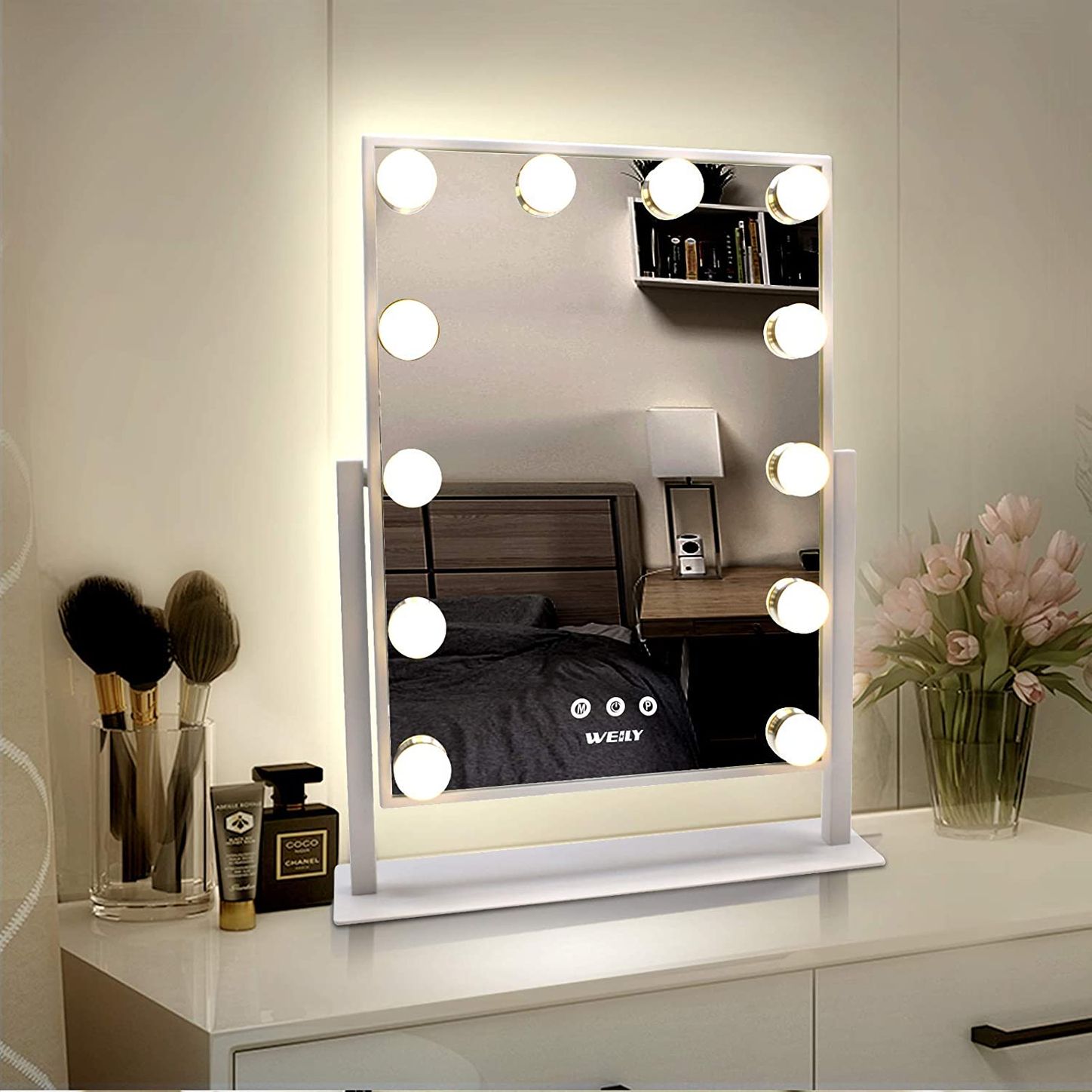 14 Best Lighted Makeup Mirrors 2022, Stand Up Mirror With Makeup Storage