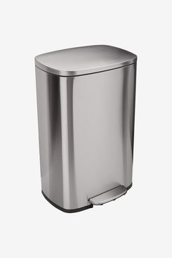 Amazon Basics Soft-Close Trash Can With Foot Pedal