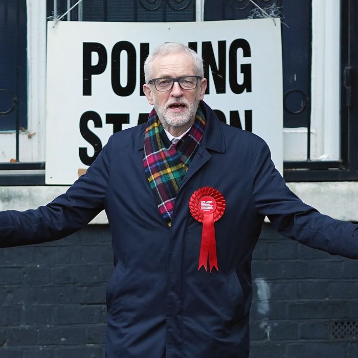 Politics Mens T-Shirt Socialist Socialism Corbyn Vote 2017 UK Election Labour