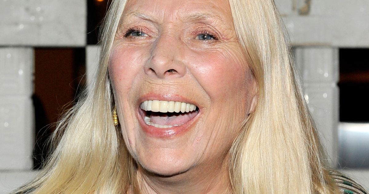 Rep: Joni Mitchell Expected to Make ‘Full Recovery,’ Coma Report Untrue ...