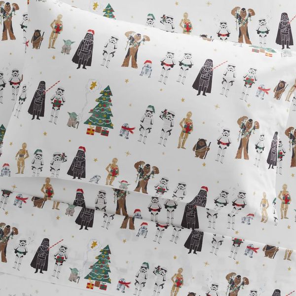 'Star Wars' Festive Organic-Cotton Sheet Set and Pillowcase