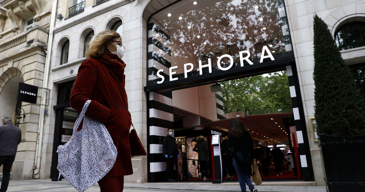 Sephora First To Accept '15% Pledge', Dedicating Shelf-Space To