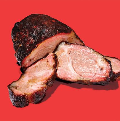 弗莱彻布鲁克林烧烤店的叉烧肉1 / 4磅7美元;Gowanus第三大道433号，第八街;菜单受到各地的影响-奥斯汀，堪萨斯城，甚至夏威夷和亚洲，这是叉烧猪肉牛排的灵感来源，用生姜，蜂蜜和五香粉混合的海鲜酱腌制并上光。