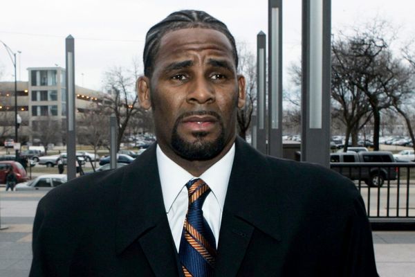 600px x 400px - R. Kelly Federal Indictment, Arrest & Investigation Facts