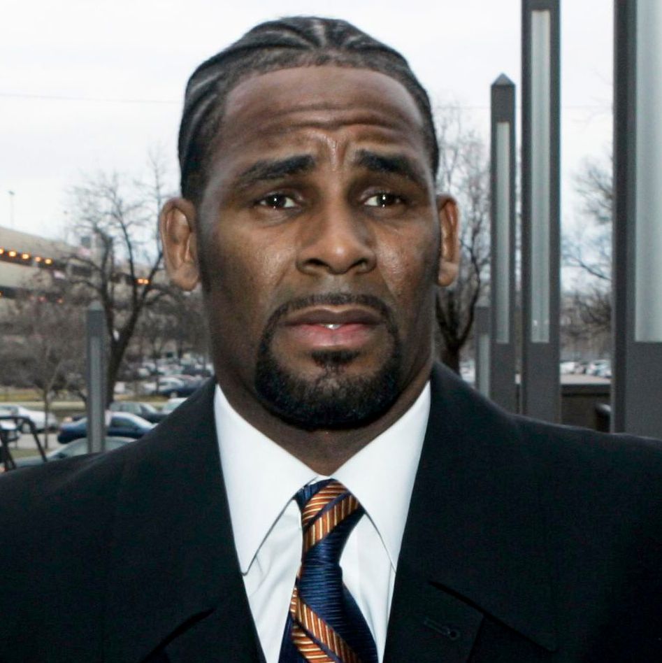 Black woman caught in bth fucks two white guys R Kelly Federal Indictment Arrest Investigation Facts