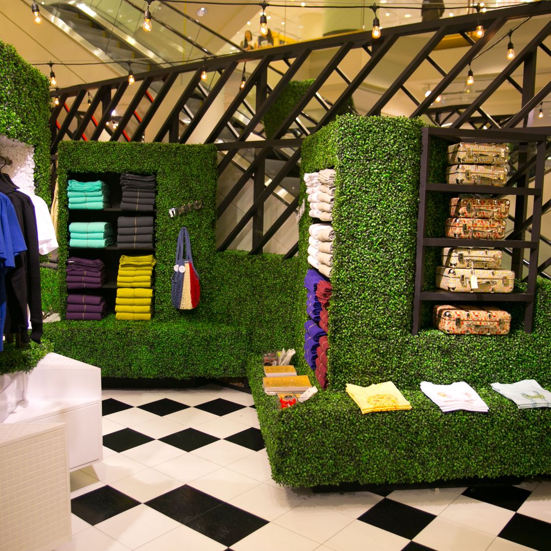 Rafael de Cárdenas Designs the French Fling Pop-Up Shop for