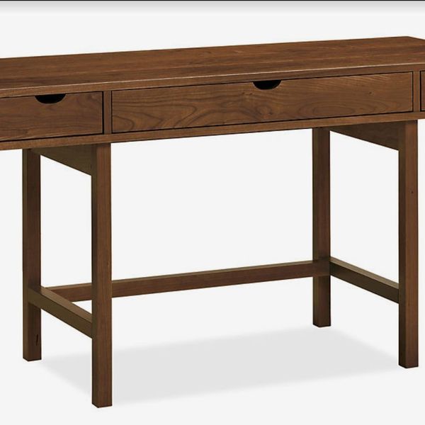 https://pyxis.nymag.com/v1/imgs/7b3/4e0/e106f23754acb61ebe9b513be20105ba14-writing-desk-12.rsquare.w600.jpg