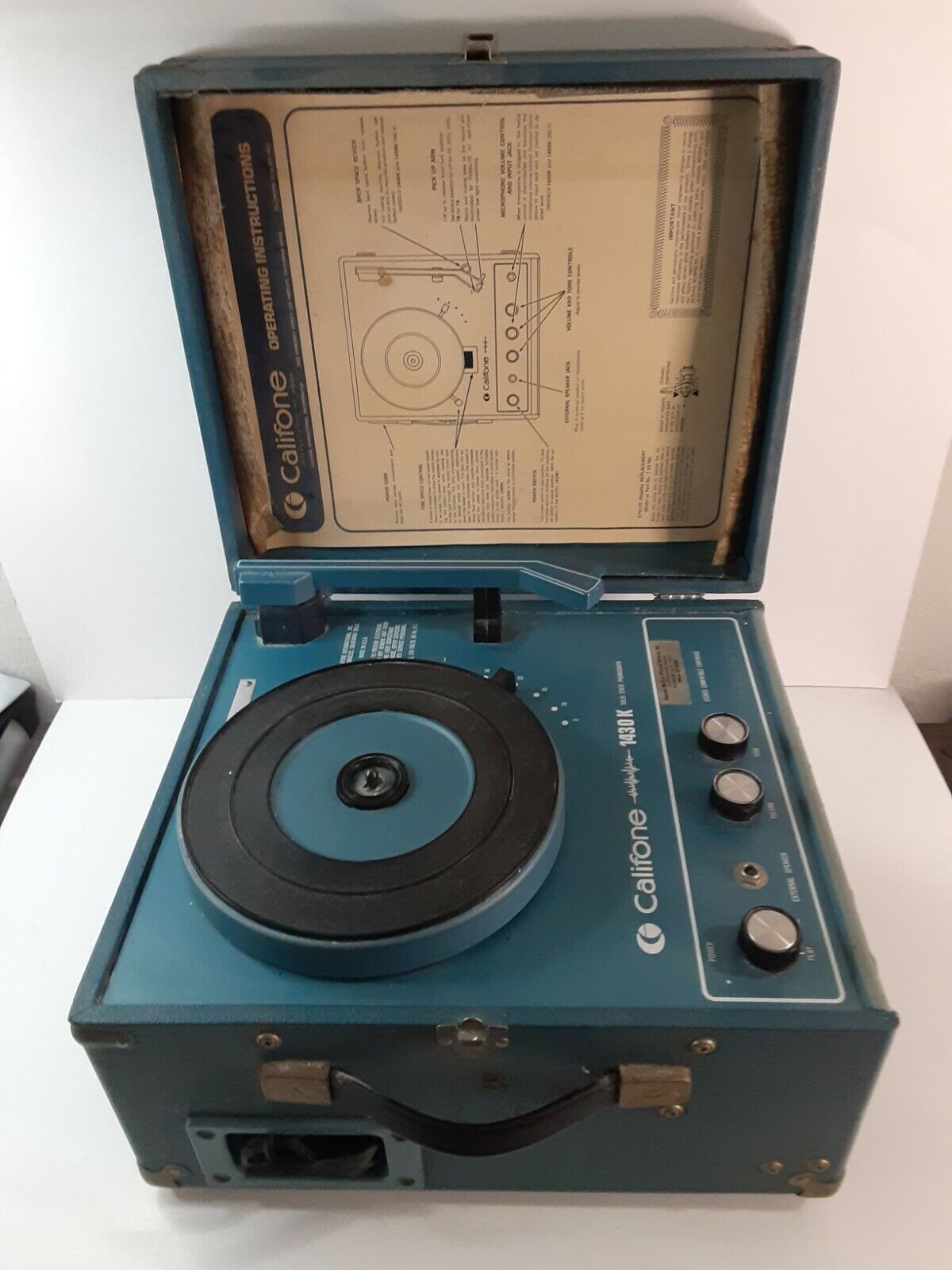 Califone 1430k vintage offers portable phonograph