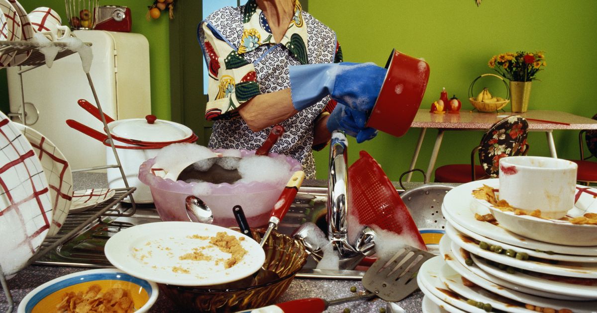 5 Business Lessons I Learned from Washing Dishes By Hand