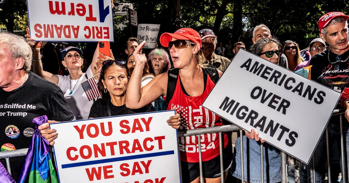 The Staten Island Protests Against Eric Adams and Migrants - Vimarsana News