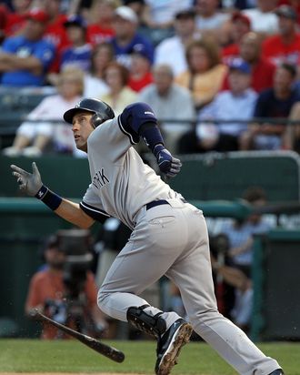 Derek Jeter homers to join the Mr. 3,000 hits club