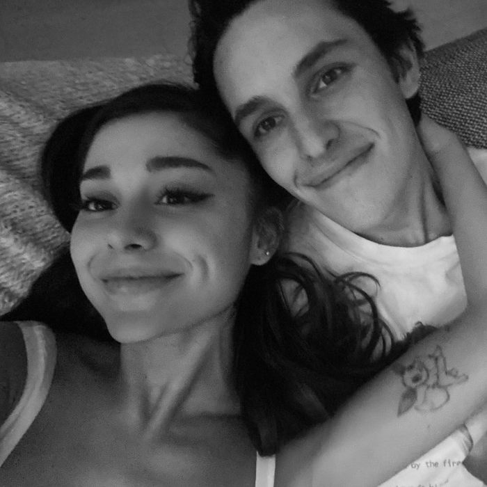 Ariana Grande Got Married to Real-Estate BF Dalton Gomez