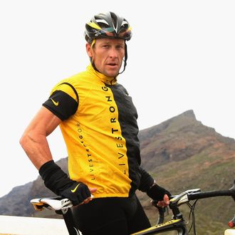 TENERIFE, SPAIN - DECEMBER 05: Lance Armstrong of the USA stops during a training ride at a Team Astana Training Camp at the Hotel Las Madrigueras on December 5, 2008 in Playa de las Americas, Tenerife. (Photo by Bryn Lennon/Getty Images) *** Local Caption *** Lance Armstrong