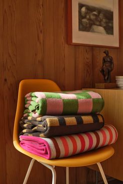 Herman Miller Girard Throw