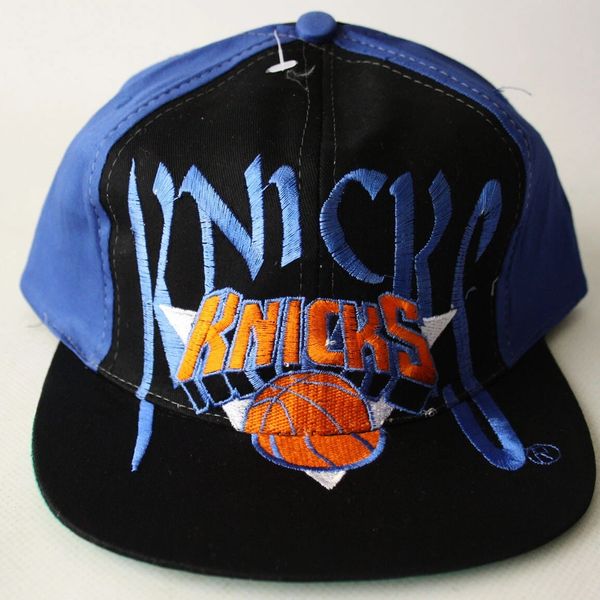 VINTAGE 90'S NEW YORK KNICKS HAT RETRO NBA SNAPBACK CAP
