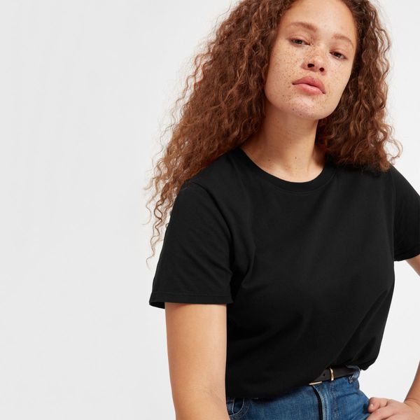 14 Best Black T Shirts For Women The Strategist New York Magazine