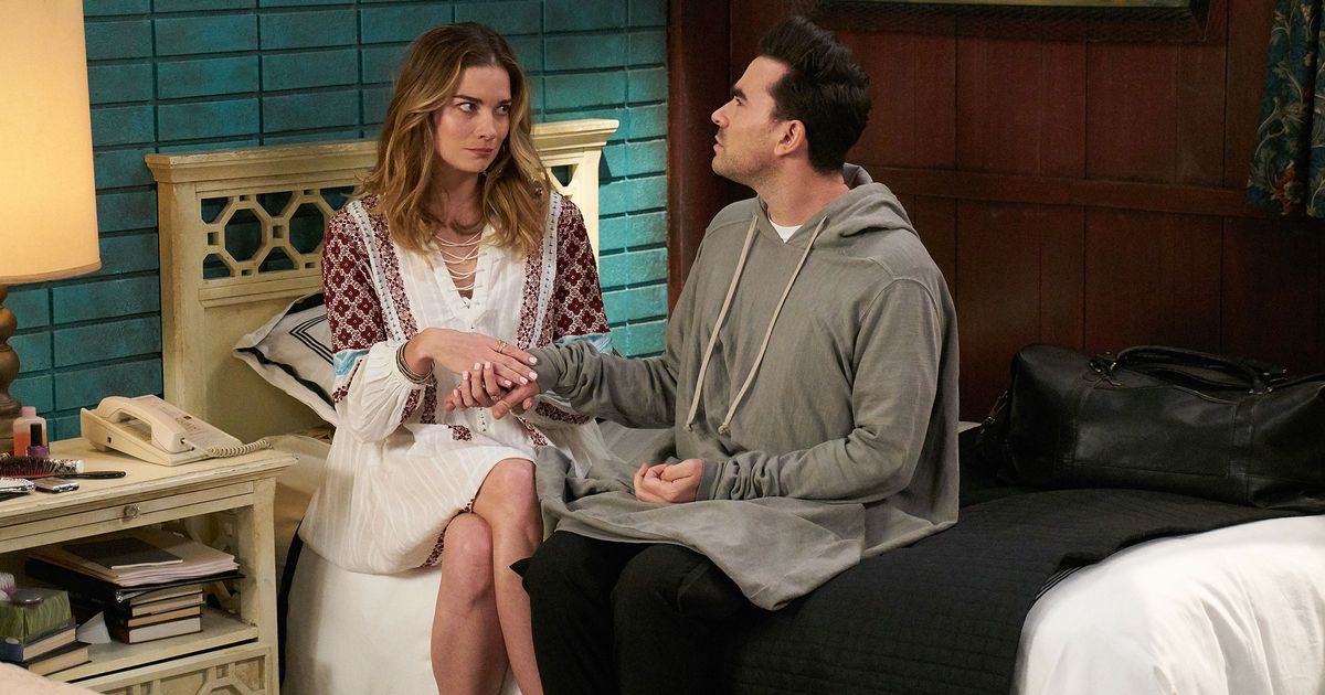 Schitt’s Creek Season 5 Premiere Recap, Episode 1