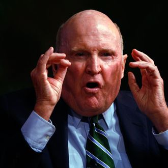 MIAMI - JANUARY 16: Jack Welch, President, Jack Welch, LLC, speaks during the Global Business Forum on the University of Miami campus January 16, 2009 in Miami, Florida. The forum was bringing together business leaders to share ideas. (Photo by Joe Raedle/Getty Images) *** Local Caption *** Jack Welch