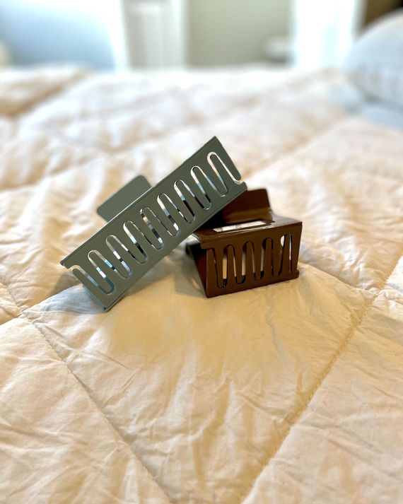 Kōv Essentials Claw Clips Actually Work for My Locs The Strategist