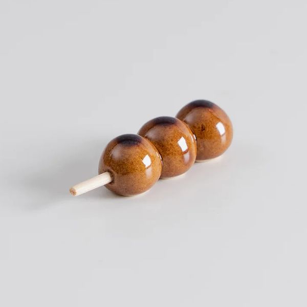 Mogutable Mitarashi Dango Chopstick Holder