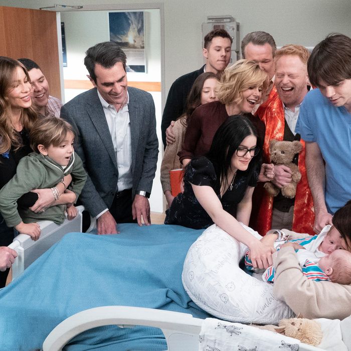 How Did Modern Family End How Each Character Arc Wraps Up