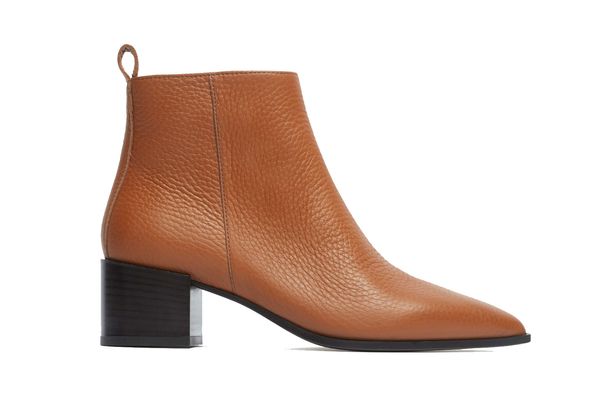 Everlane The Boss Boot in Cognac Pebbled