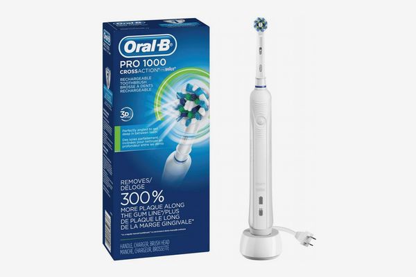 Oral-B White Pro 1000 Power rechargeable electric toothbrush