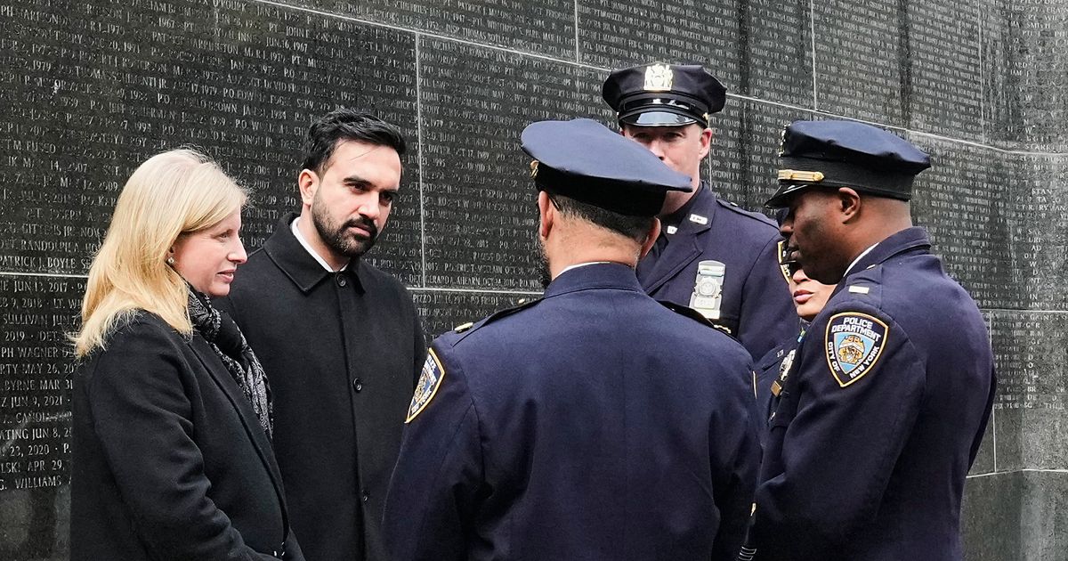 5:00 a.m. the city politic the city politic Mamdani Knows Cops Can’t Solve NYC’s Mental Health Crisis By Errol Louis The mayor must follow through on his campaign promise to fix a broken system.