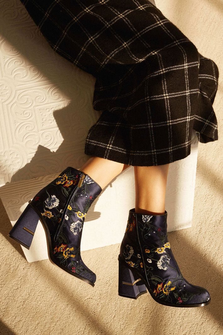 boots with flower print