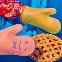 Staff The Oven Mitts