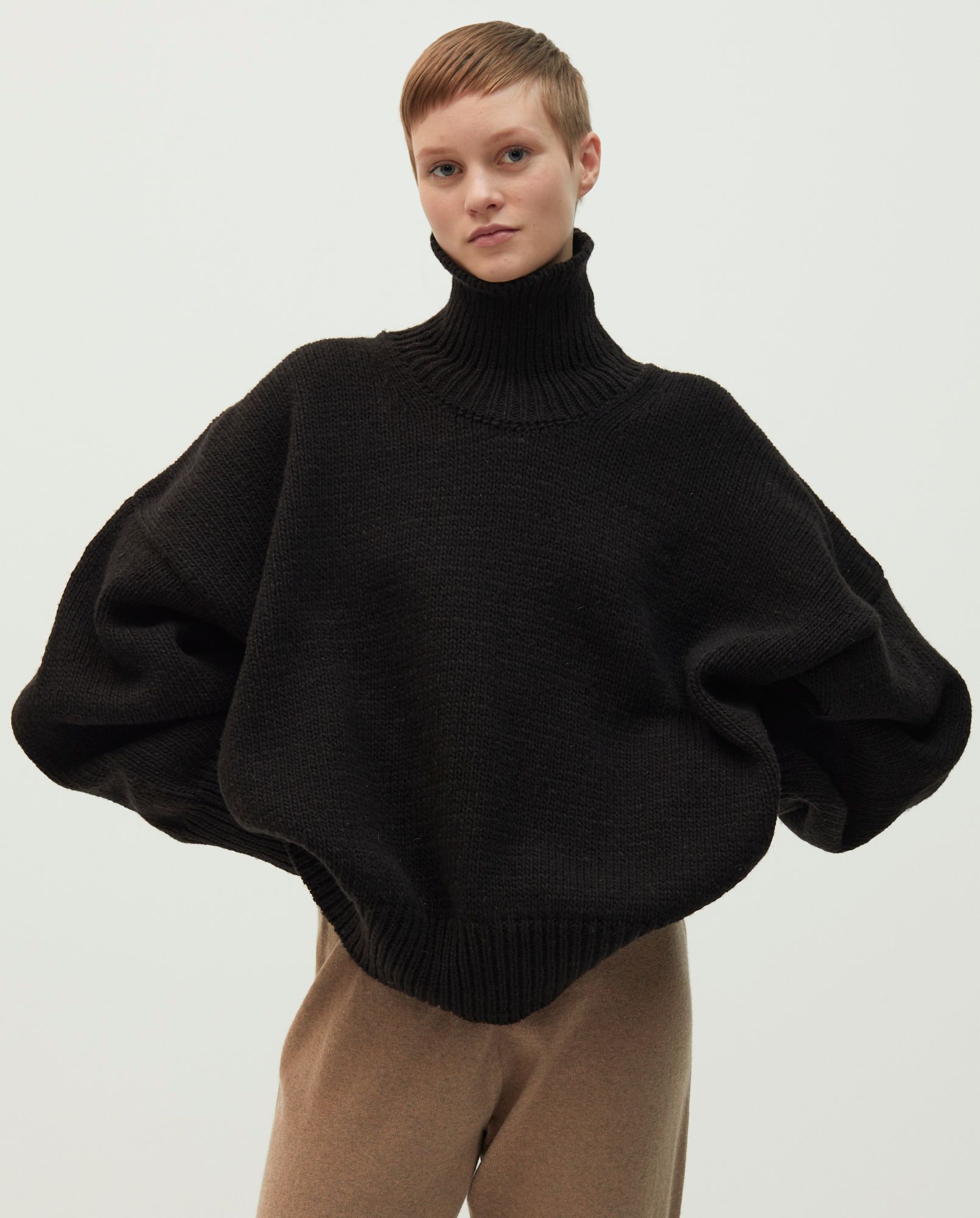 Los Angeles Apparel | Pigment Dye Heavy Fleece Cropped Mock Neck Pullover for Women in Vintage Black, Size XS
